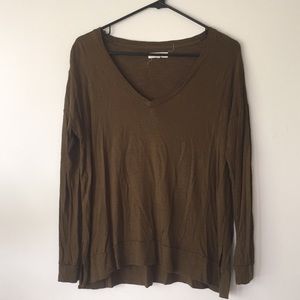 Madewell Anthem V Neck Tee in Olive